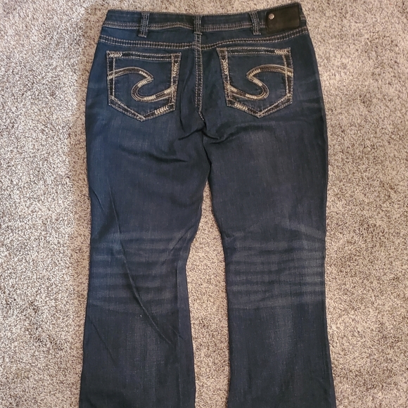 Silver Jeans - Picture 2 of 2